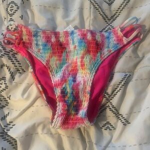 Envya size large swim bottoms. (Junior sizing).